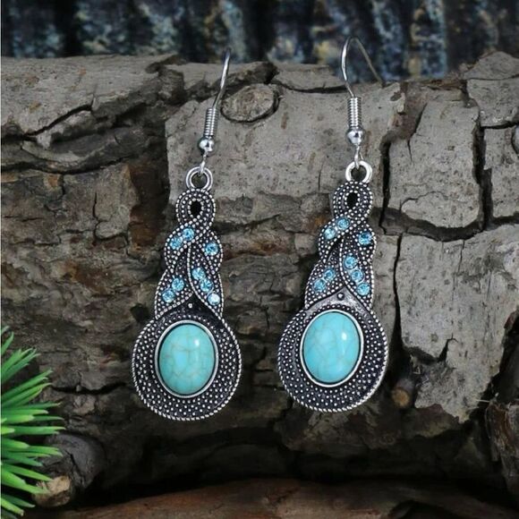 5/$25 TEAL TWISTED DROPS - Picture 2 of 7